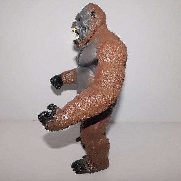 11" King Kong Toy Action Figure Skull Island 2020 Playmates Brown black ape - Picture 5 of 8